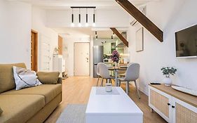 Cozy Loft Under The Wawel Sky